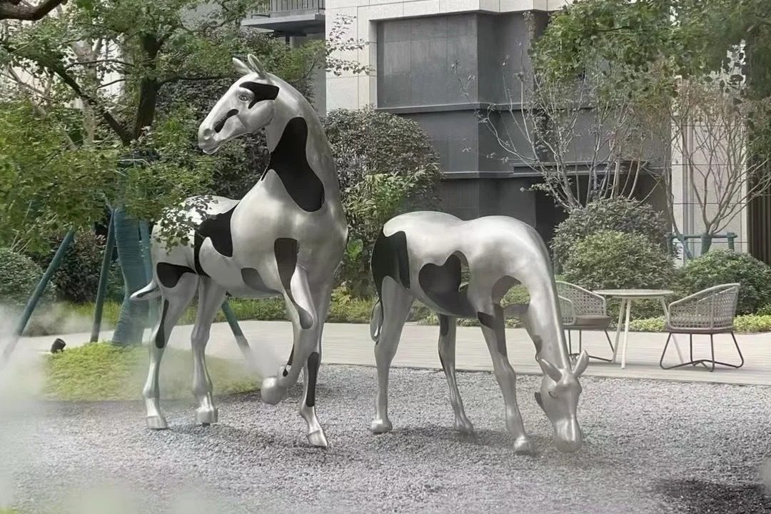 Modern Equine Artistry-2