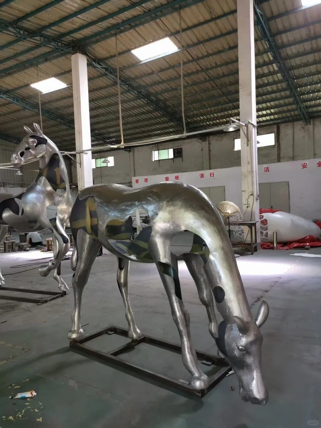 Modern Equine Artistry-4